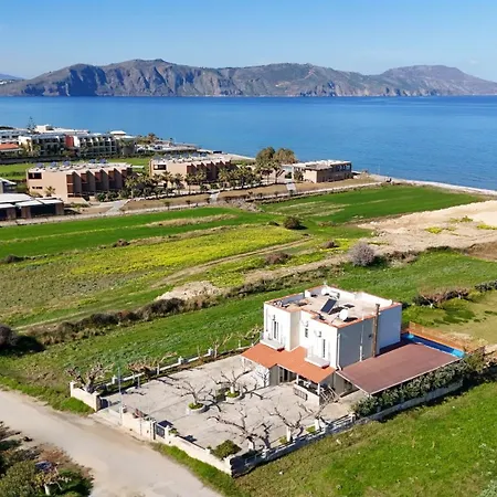 Beachfront Alkioni Ground Floor With Swimming Pool * Dhrámia