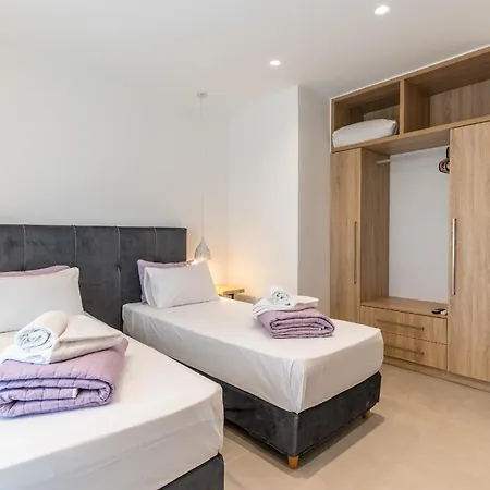 Beachfront Alkioni Ground Floor With Swimming Pool * Dhrámia