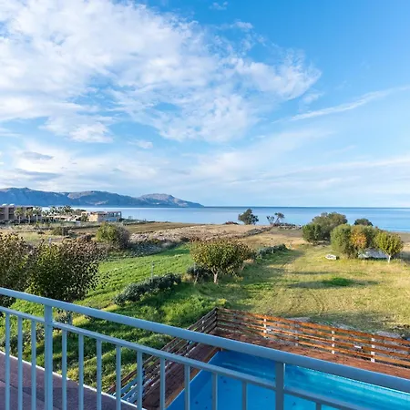 Apartmán Beachfront Alkioni Ground Floor With Swimming Pool